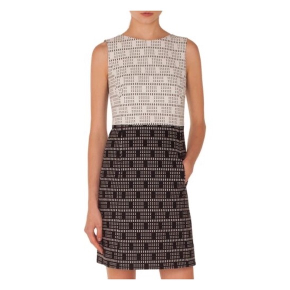 AKRIS Punto Lace Jacquard Black Sheath Dress | 12US/ 16 UK - Picture 2 of 11